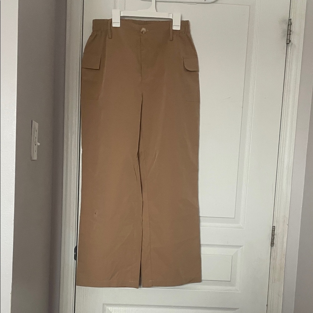 Woman's Tan Pants